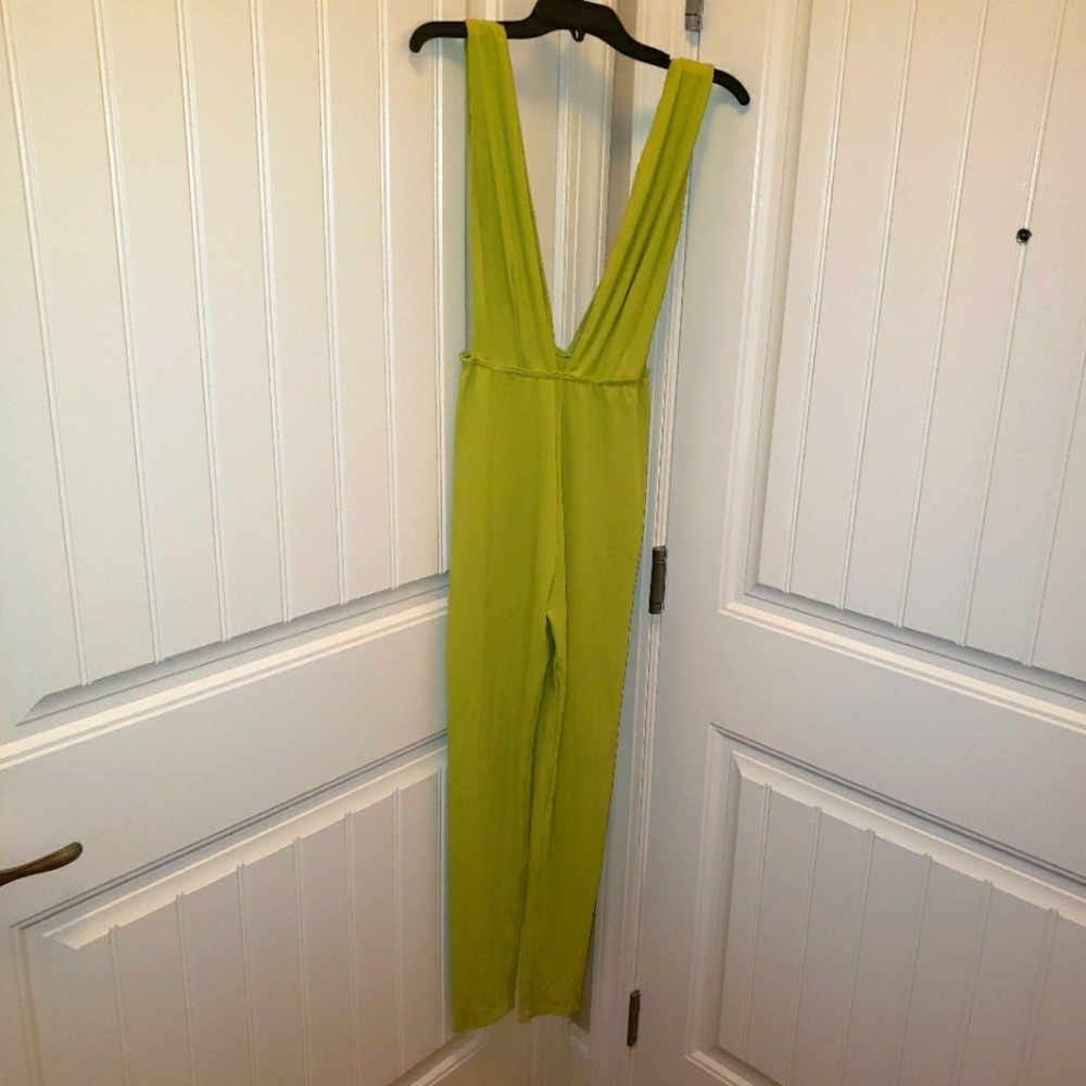 One piece  sexy neon jumper with deep V prettylittle thing size10 never worn
